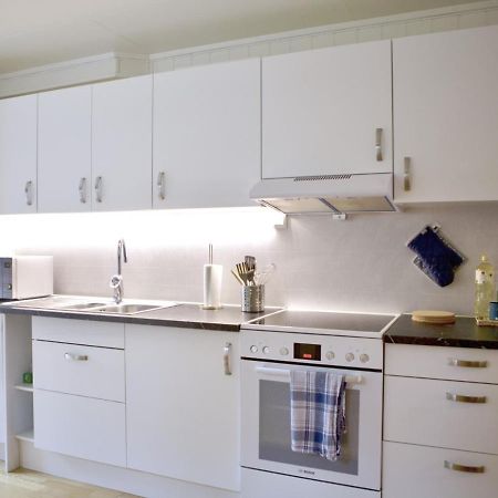 סבולבאר Modern Apartment מראה חיצוני תמונה